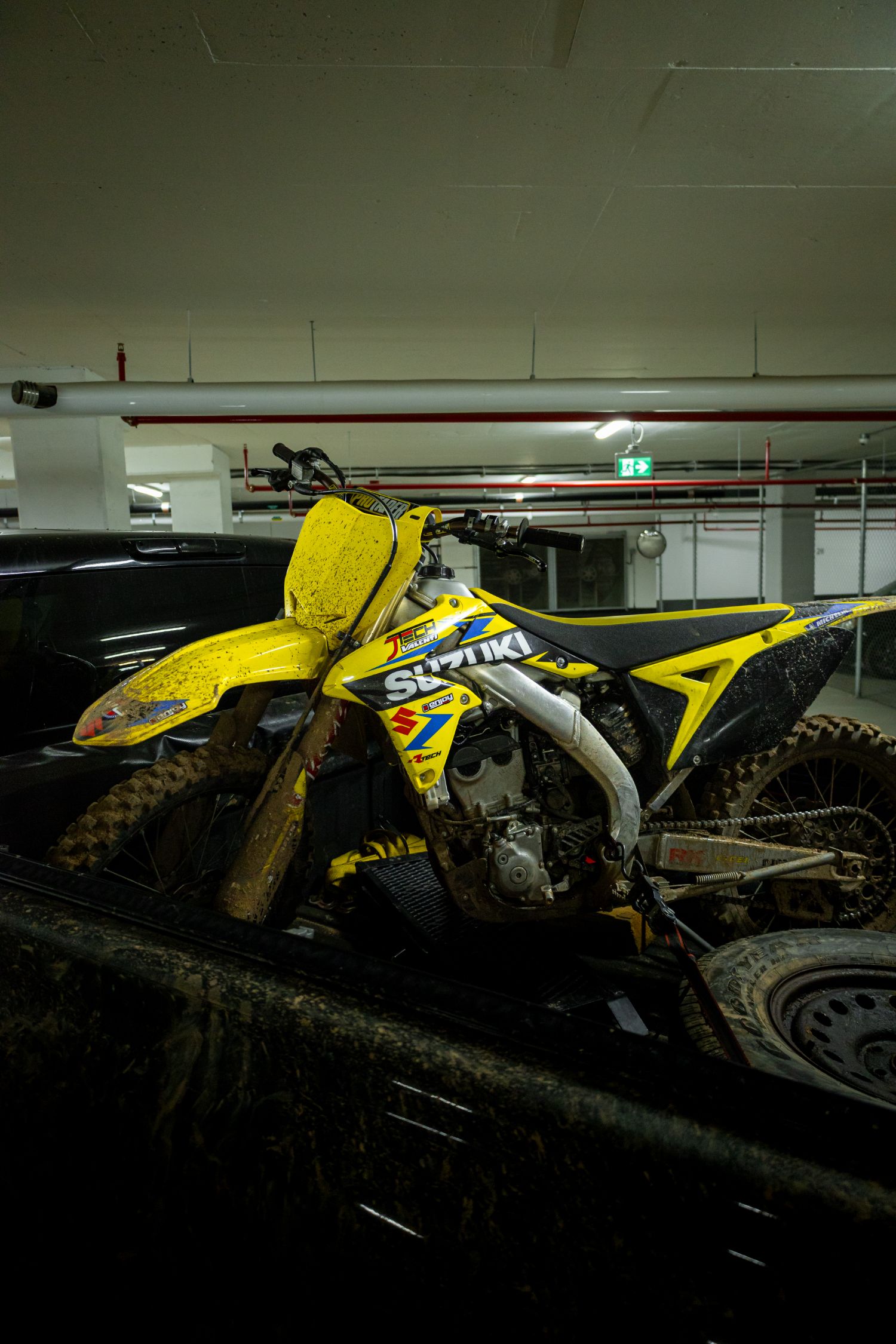 Car photo 13